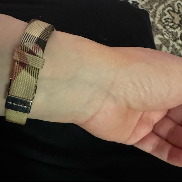 Burberry BU1060 Women’s Swiss Made Rectangular Watch – Nova Check Strap – - Picture 5 of 16